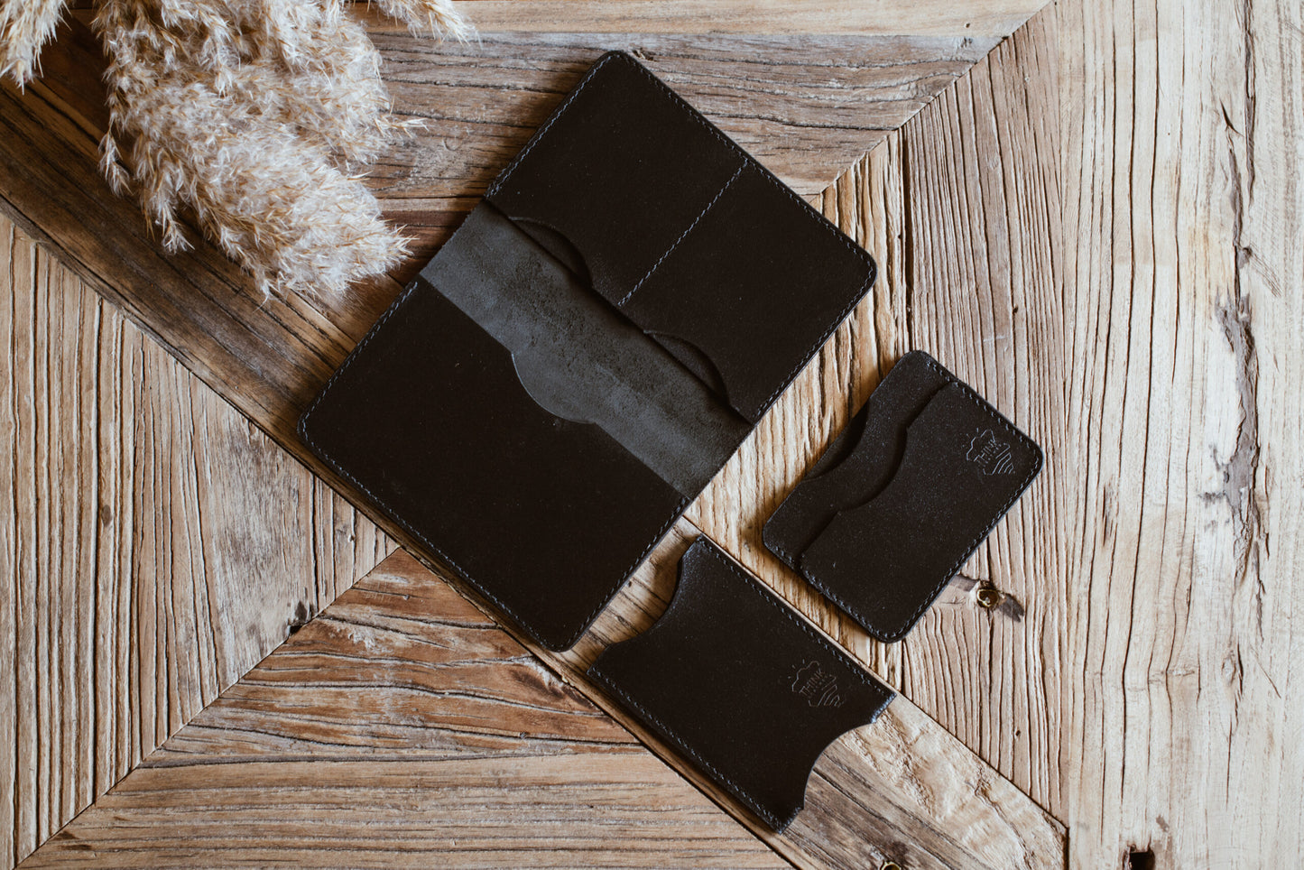 Zestaw biznesowy - portfel, wizytownik i etui na karty z wysokiej jakości skóry bydlęcej - czarny